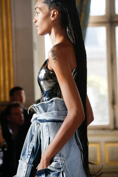 Look 63